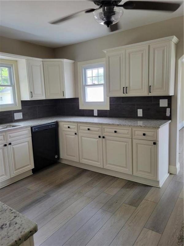 600 Van Buren Newton IL 62448 Jasper County Realty