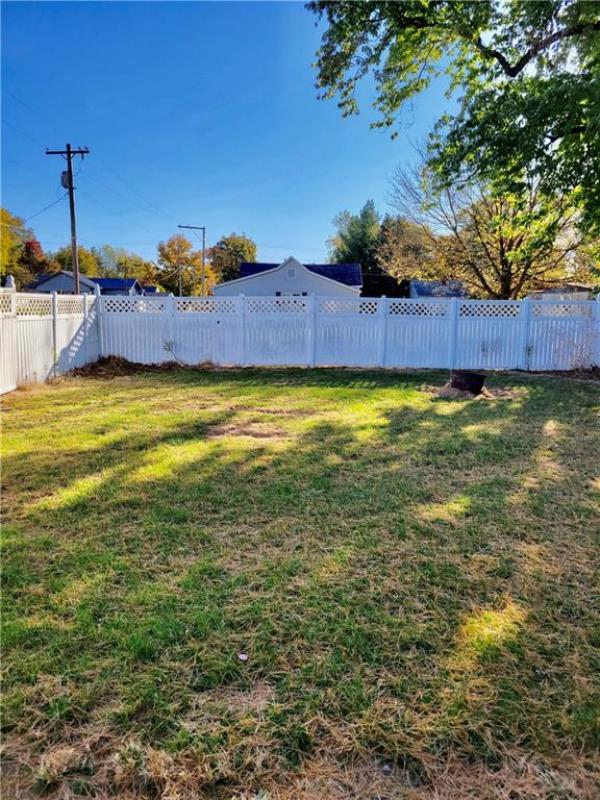 600 Van Buren Newton IL 62448 Jasper County Realty